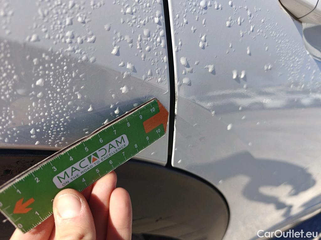  Peugeot  2008 PEUGEOT  / 2019 / 5P / todoterreno Allure BlueHDI 81kW (110CV) #21