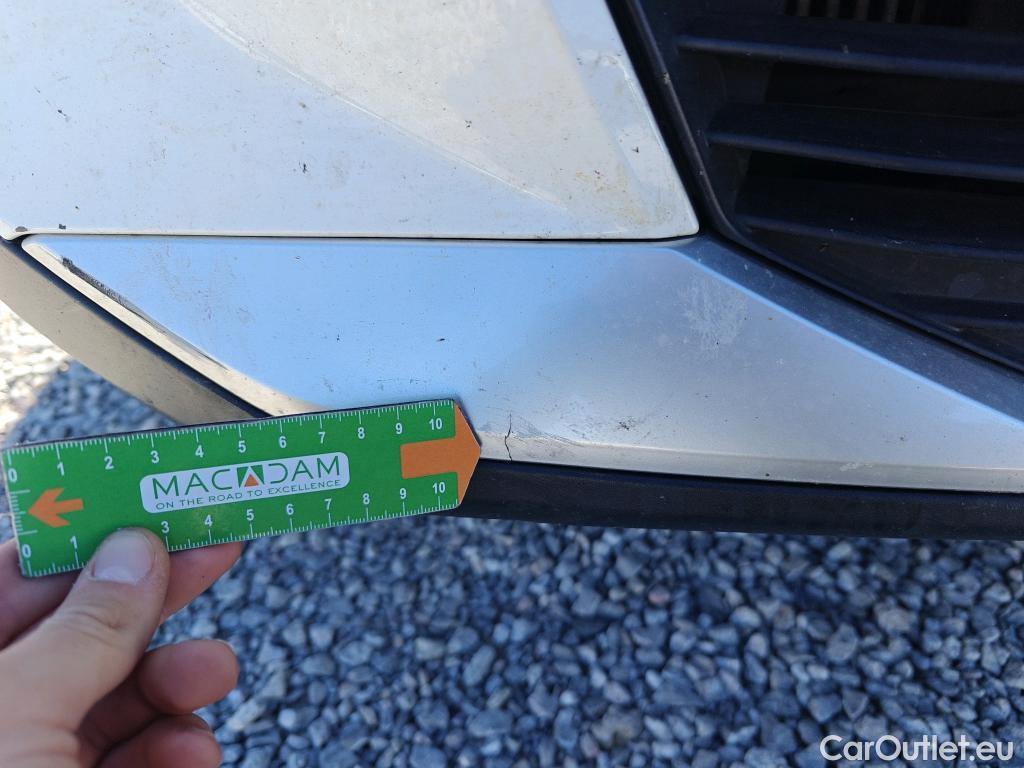  Peugeot  2008 PEUGEOT  / 2019 / 5P / todoterreno Allure BlueHDI 81kW (110CV) #2