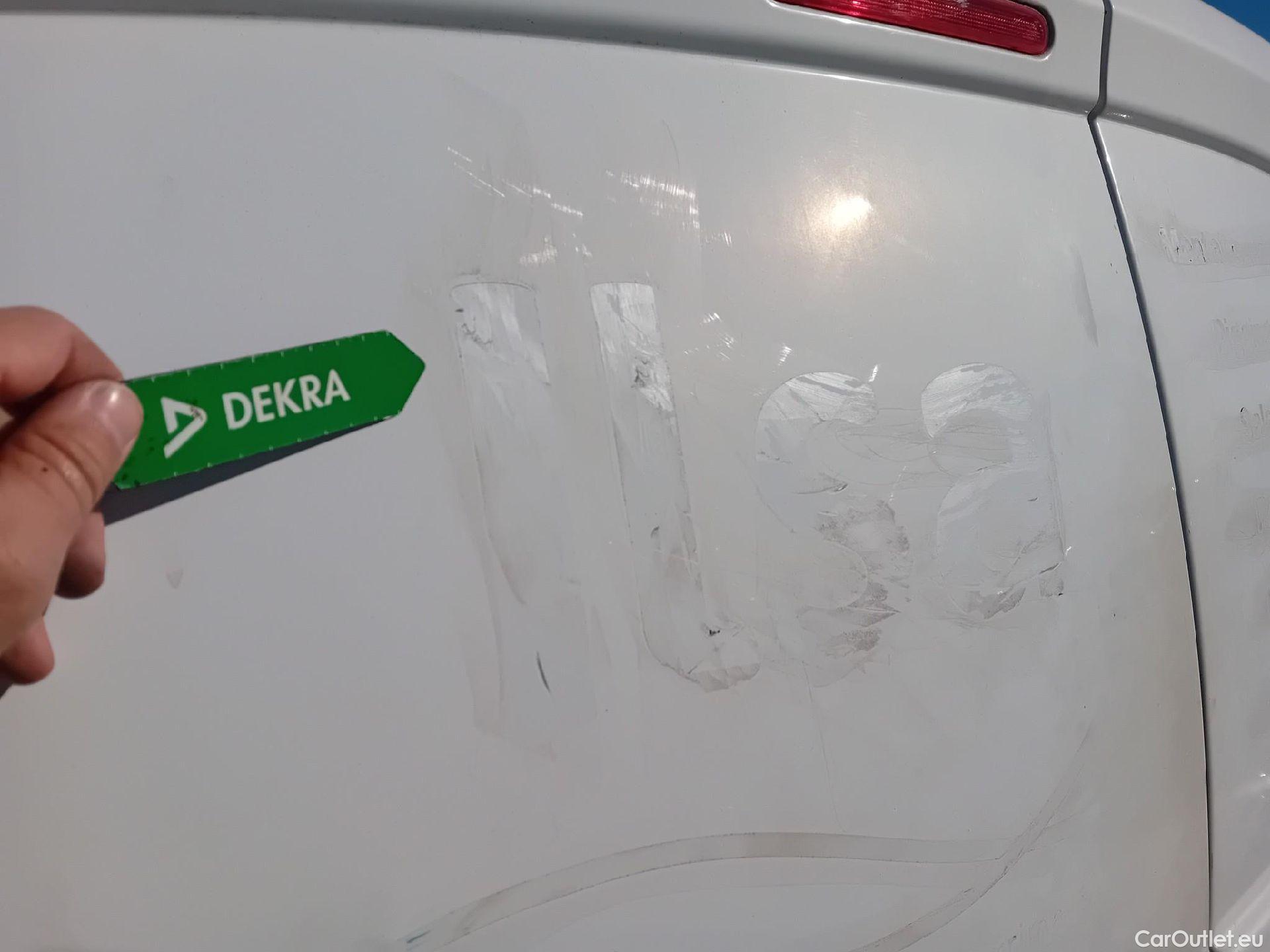  Citroen  Berlingo CITROEN  / 2015 / 3P / furgón derivado de turismo BlueHDi 74KW (100CV) #19