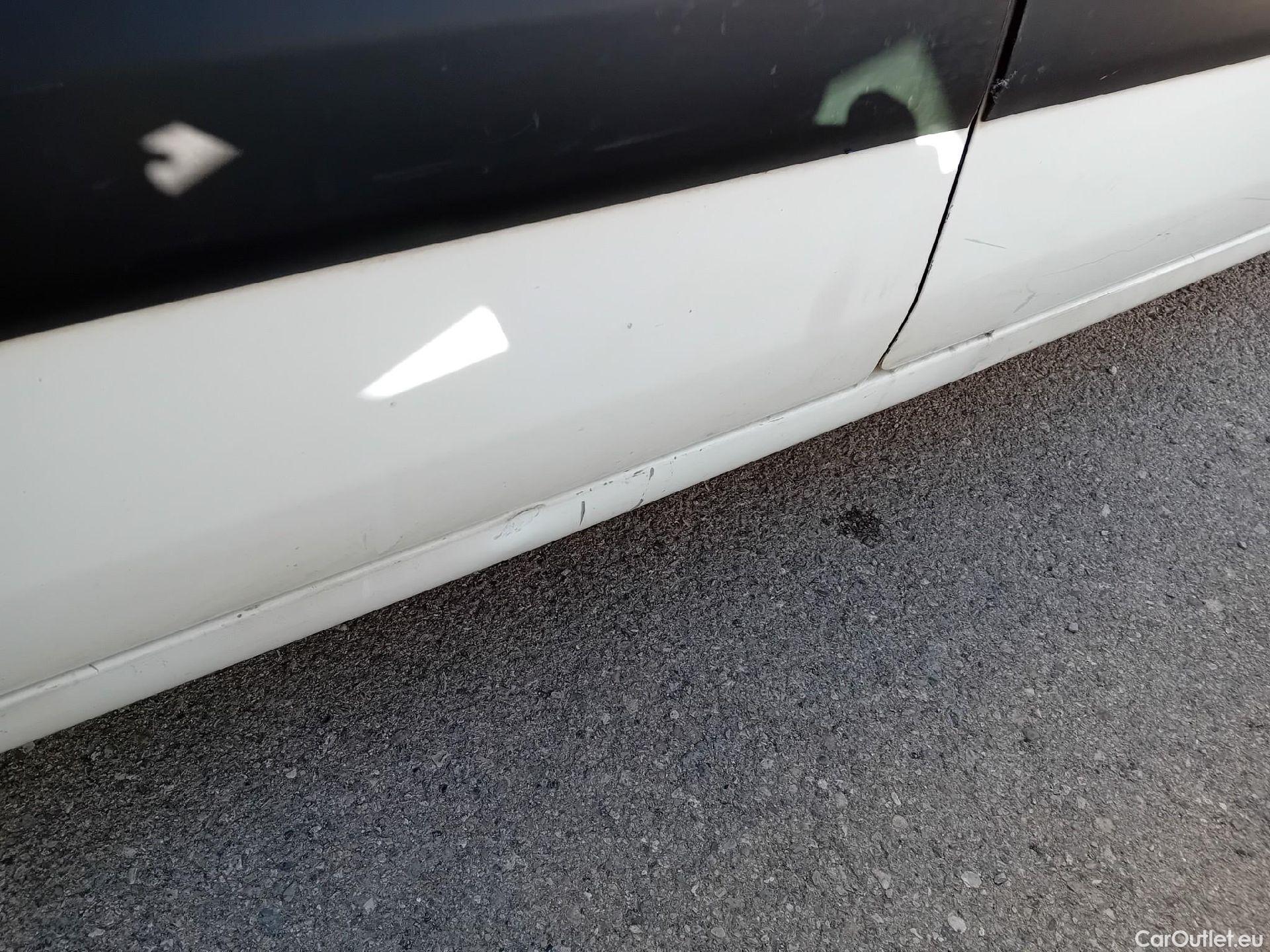  Citroen  Berlingo CITROEN  / 2015 / 3P / furgón derivado de turismo BlueHDi 74KW (100CV) #26