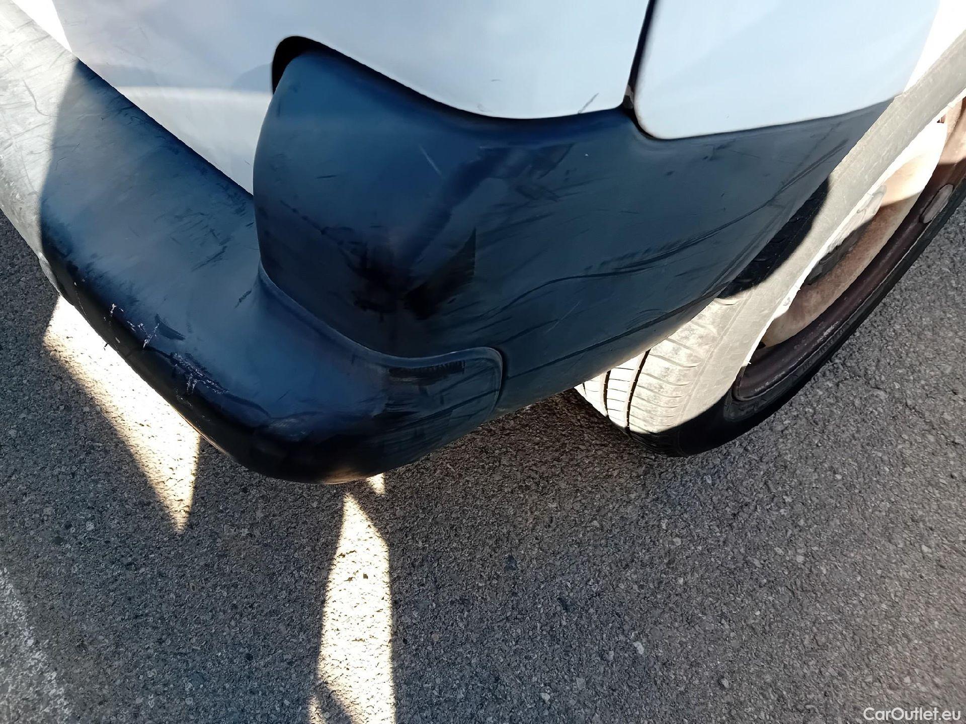  Citroen  Berlingo CITROEN  / 2015 / 3P / furgón derivado de turismo BlueHDi 74KW (100CV) #25