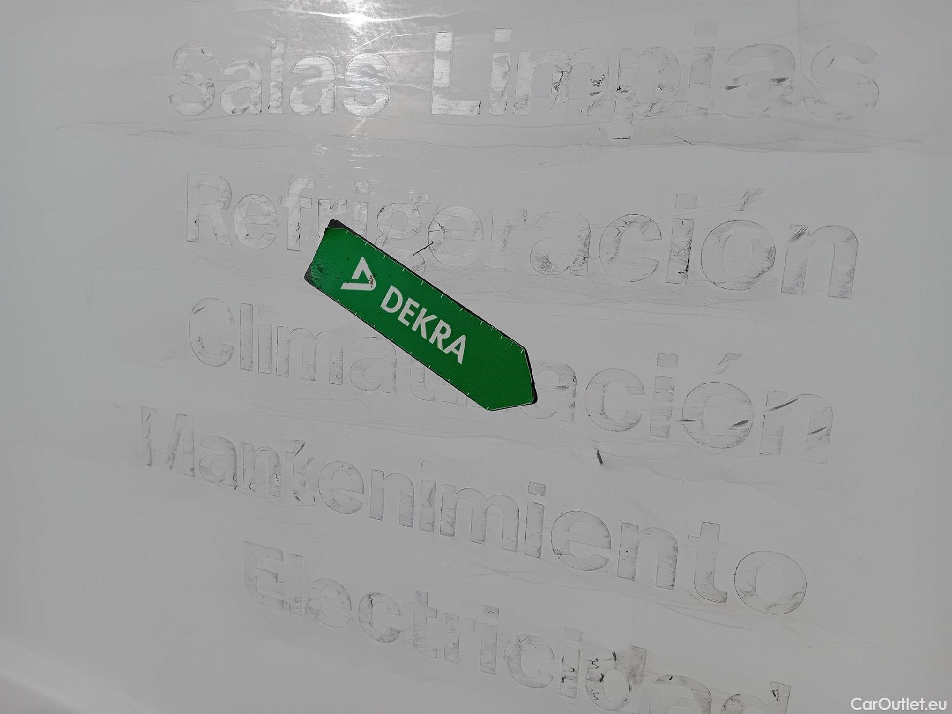  Citroen  Berlingo CITROEN  / 2015 / 3P / furgón derivado de turismo BlueHDi 74KW (100CV) #29