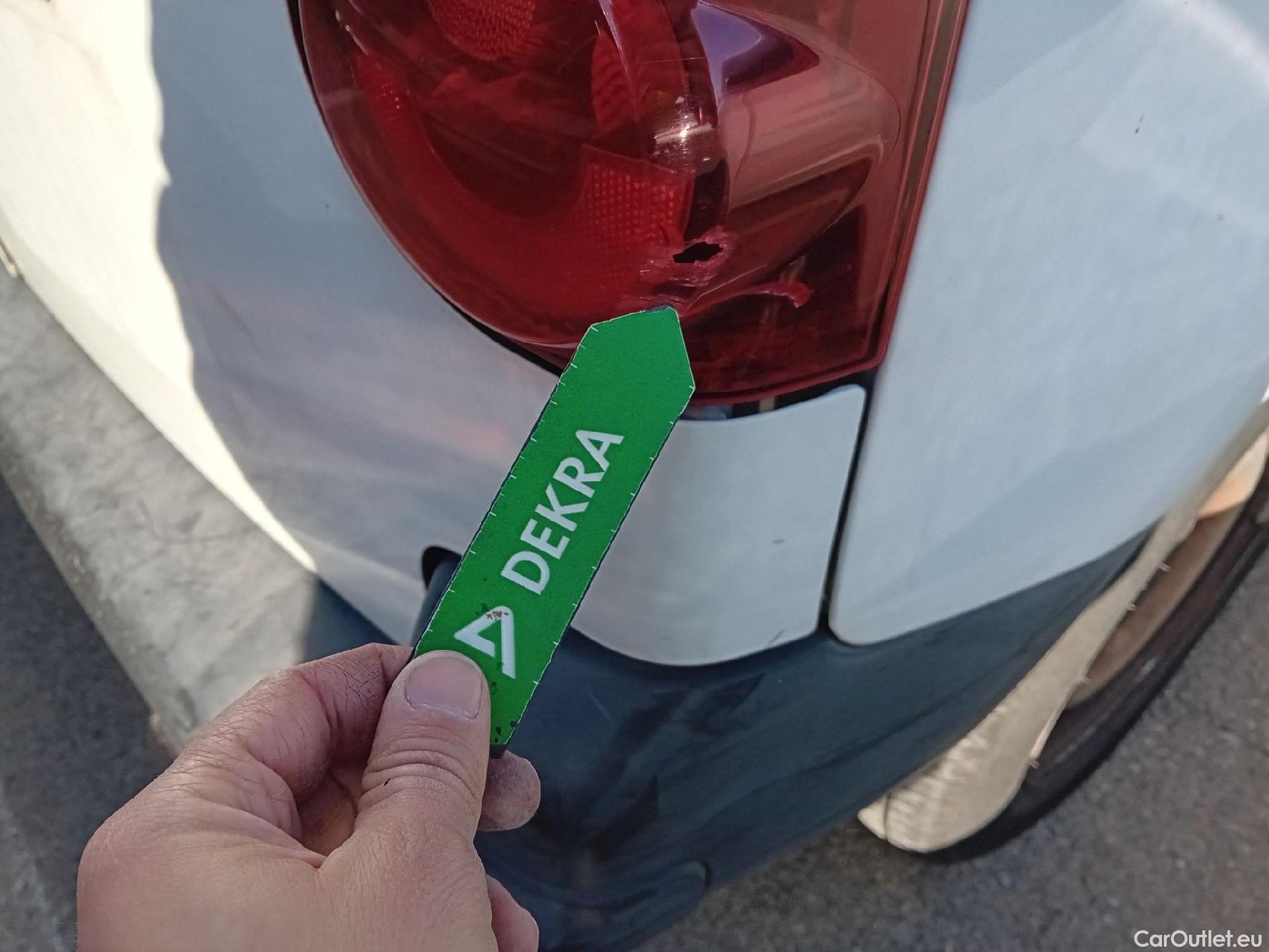  Citroen  Berlingo CITROEN  / 2015 / 3P / furgón derivado de turismo BlueHDi 74KW (100CV) #22