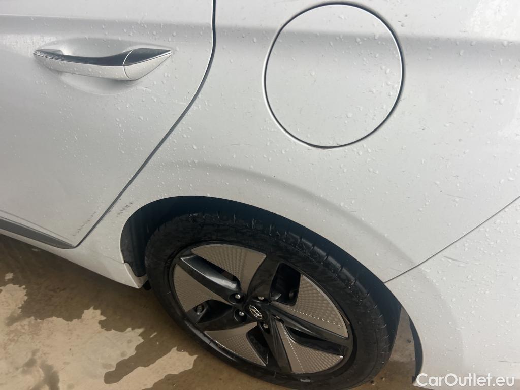  Hyundai   Ioniq HYUNDAI / 2019 / 5P / berlina con portón 1.6 GDI HEV Tecno DCT #11