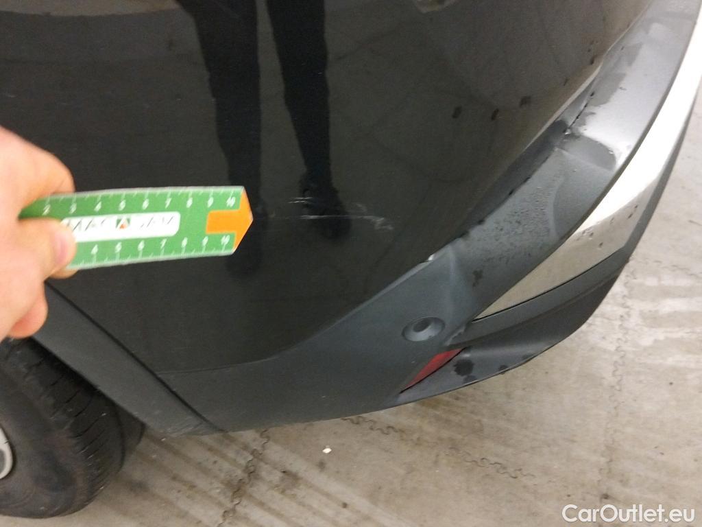  Peugeot  3008 PEUGEOT  Hybrid / 2016 / 5P / todoterreno 225 e-EAT8 Allure #20