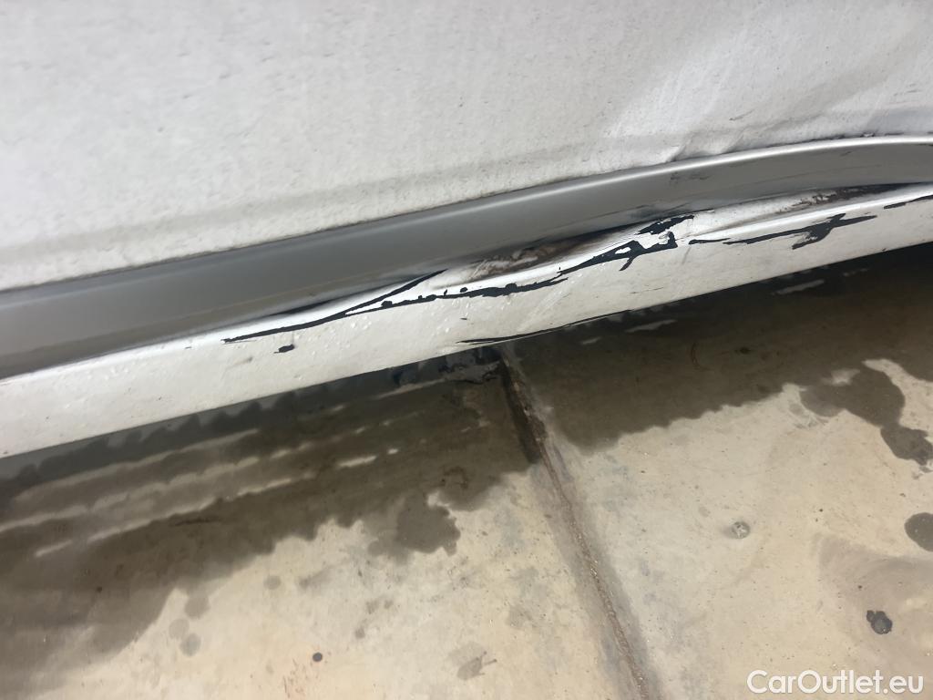  Hyundai   Ioniq HYUNDAI / 2019 / 5P / berlina con portón 1.6 GDI HEV Tecno DCT #4