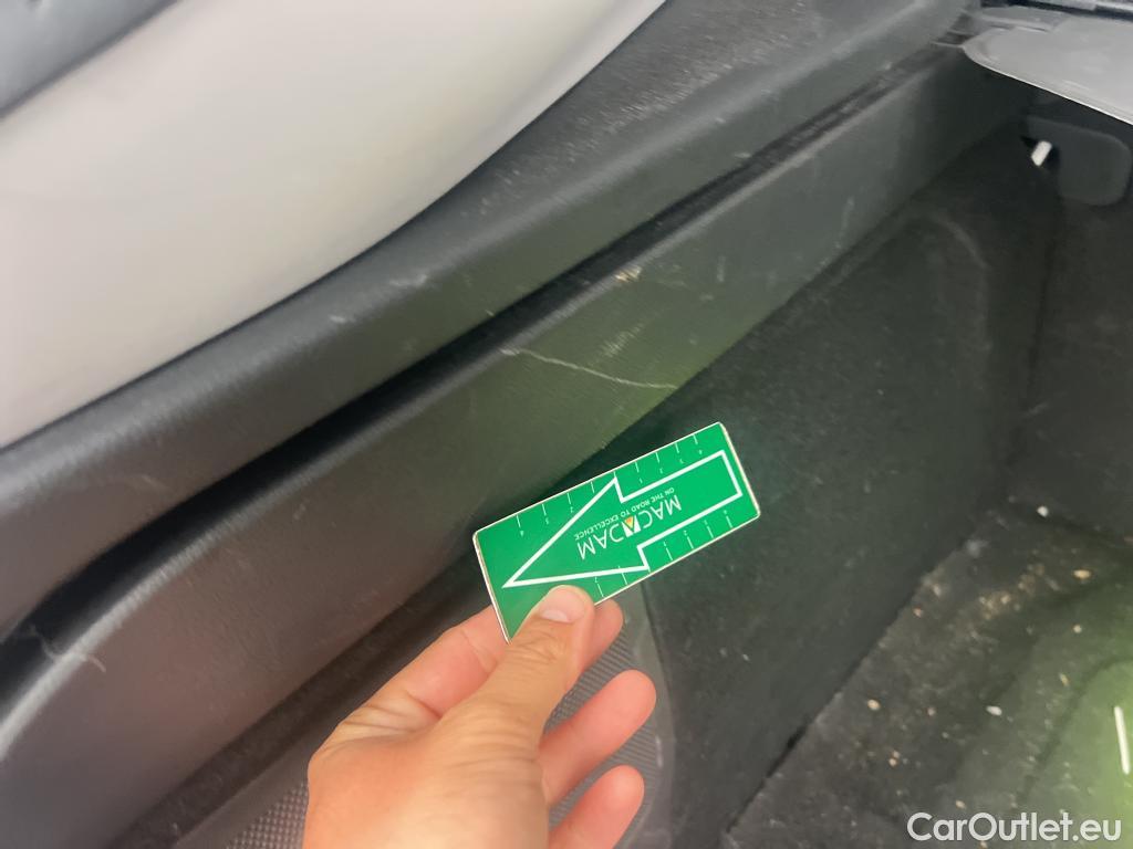  Hyundai   Ioniq HYUNDAI / 2019 / 5P / berlina con portón 1.6 GDI HEV Tecno DCT #20