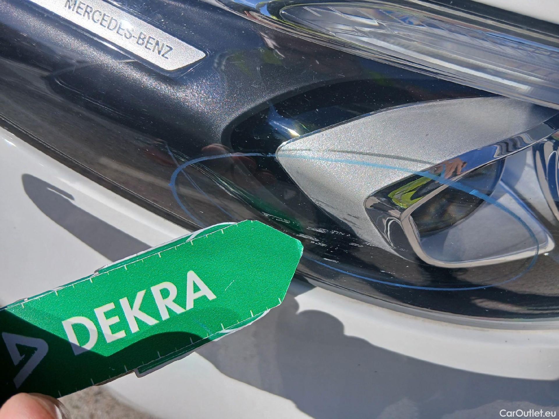  Mercedes  A-Klasse MERCEDES-BENZ Clase A / 2018 / 5P / berlina con portón A 180 #11