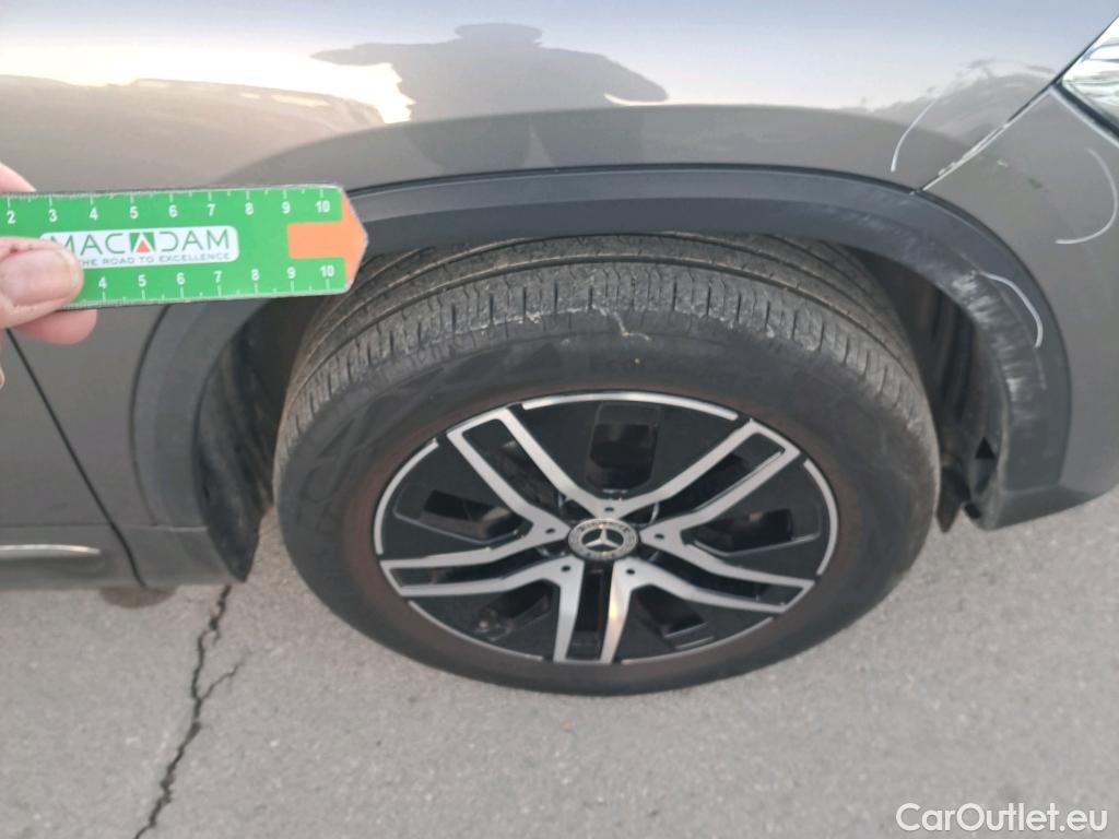  Mercedes  GLA MERCEDES-BENZ  / 2020 / 5P / todoterreno  200 D #17