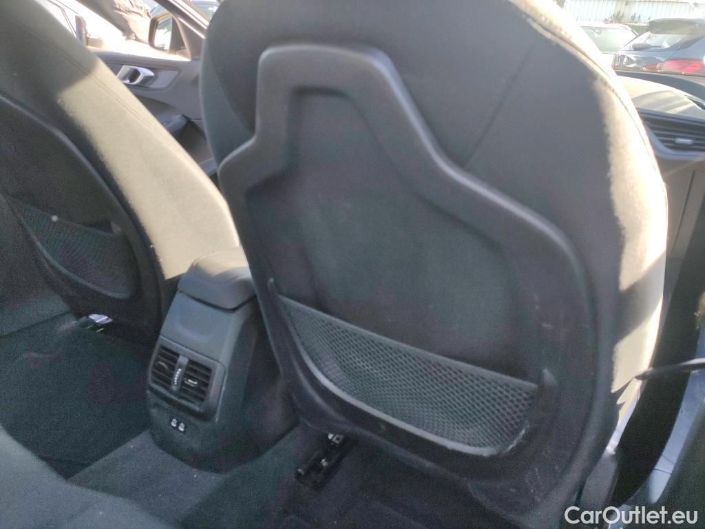  Bmw  Serie 1 BMW  / 2019 / 5P / berlina con portón 116d #12