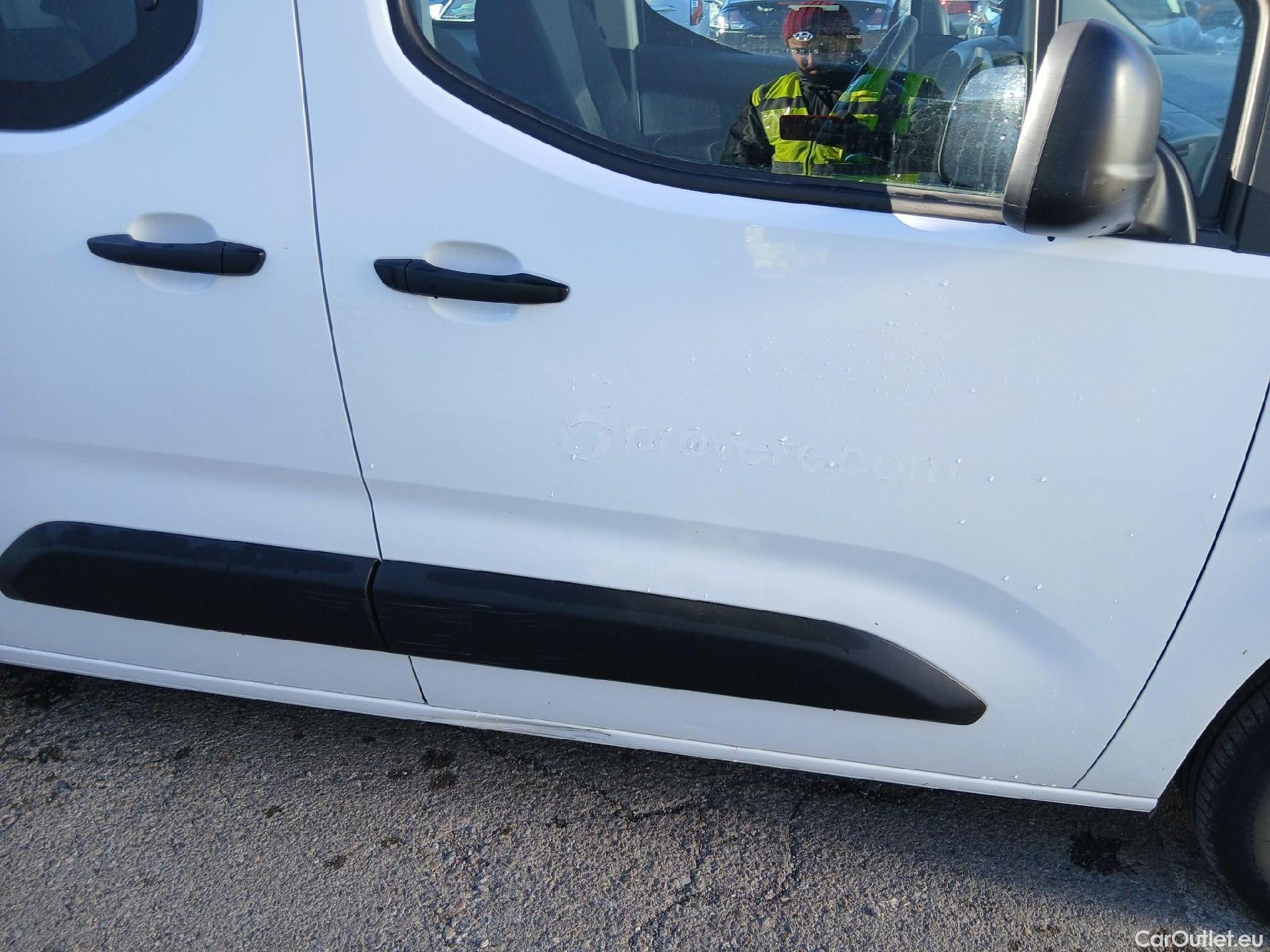  Toyota  Proace TOYOTA  City / 2020 / 4P / combi 1.5D 75kW (100CV) GX L1 #40