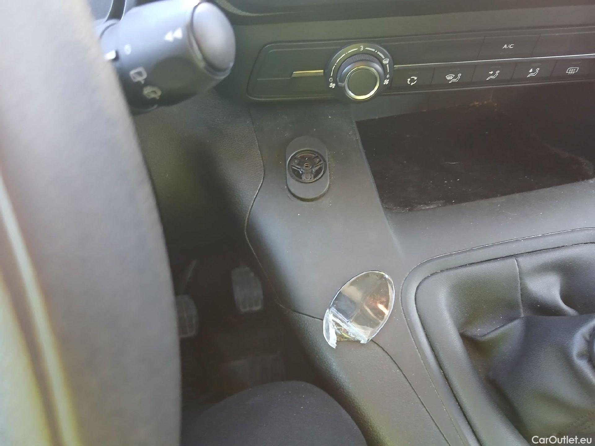  Toyota  Proace TOYOTA  City / 2020 / 4P / combi 1.5D 75kW (100CV) GX L1 #47