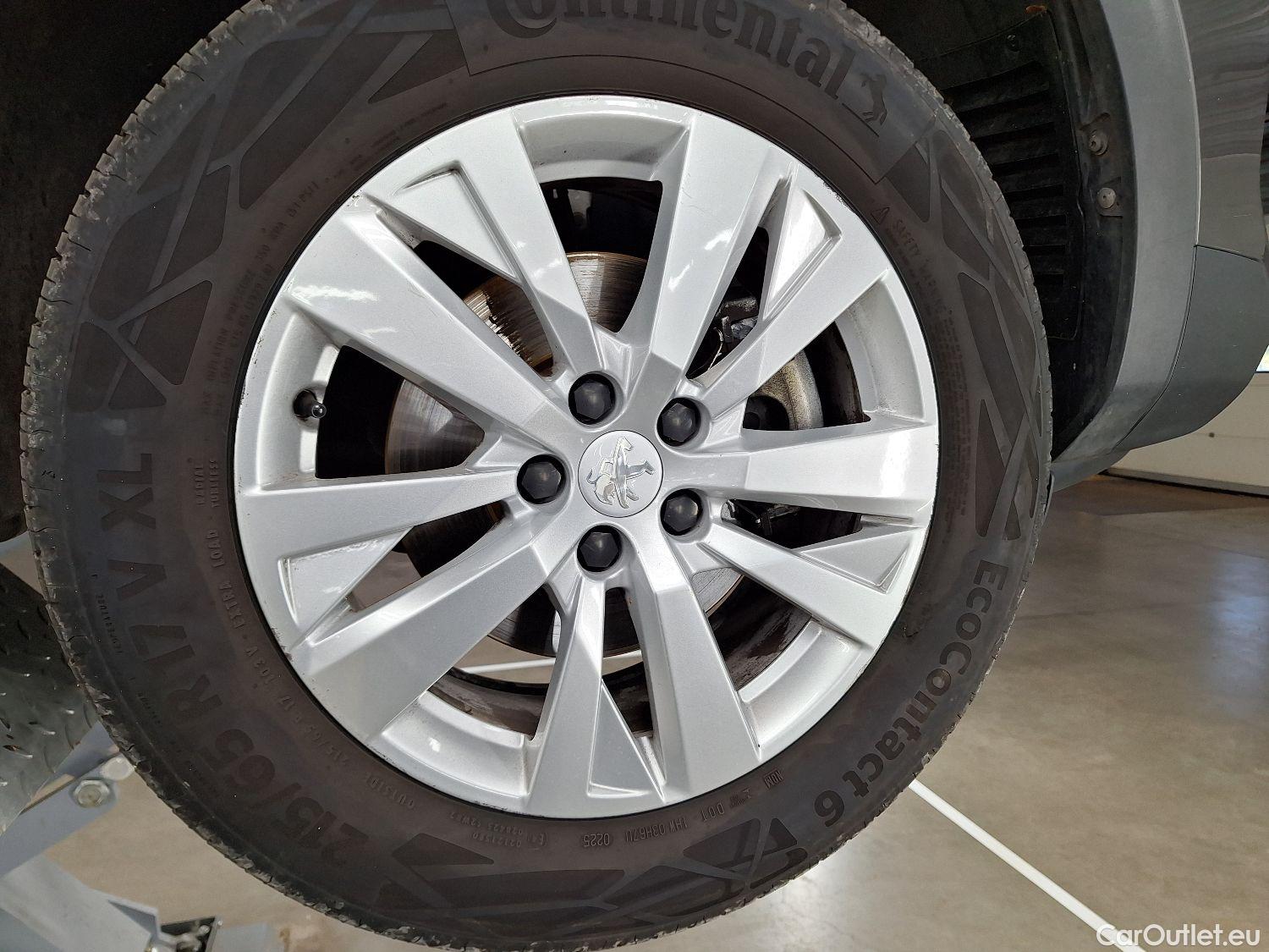  Peugeot  5008 Peugeot,  FL'20, Peugeot  1.5 BlueHDi 96kW S&S Active Pack 5d #1