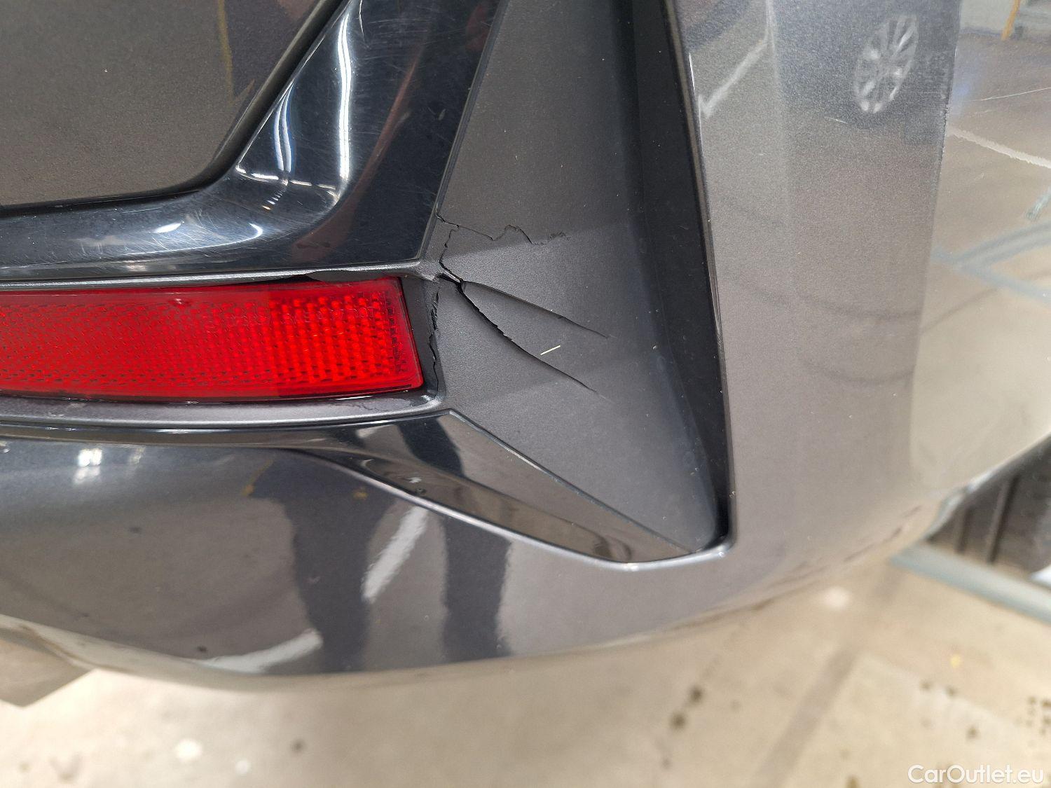  Bmw  Serie 3 BMW, 3-serie '18, BMW 3 Reeks Berline 318iA (115 kW) 4d #35