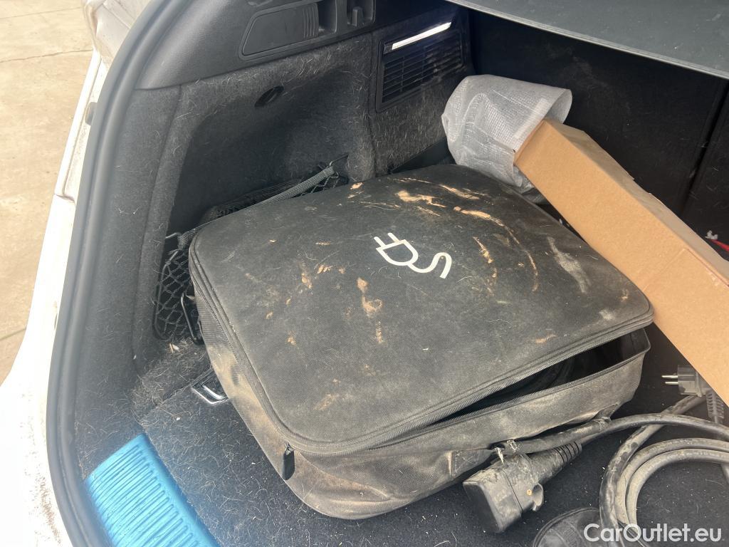  Audi  Q5 AUDI  / 2020 / 5P / todoterreno S Line 50 TFSI e quattro-ultra #9