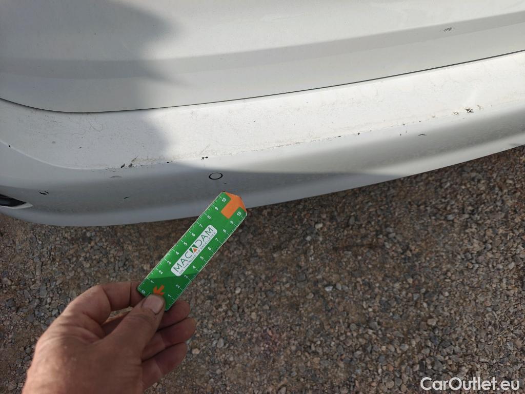  Bmw  Serie 3 BMW  / 2015 / 5P / familiar 330d Touring #17