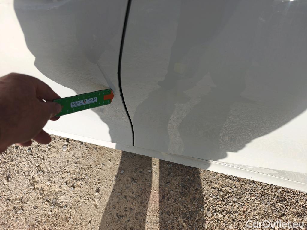  Bmw  Serie 3 BMW  / 2015 / 5P / familiar 330d Touring #6