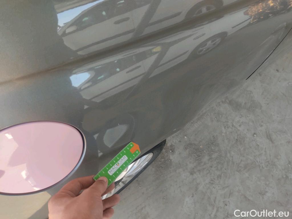  Fiat  500 FIAT  / 2015 / 3P / berlina con portón Lounge 1.2 8v 51KW (69 CV) (AC) #3