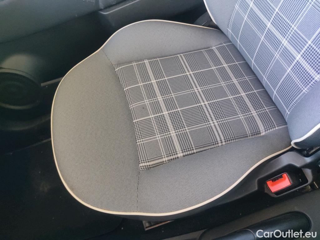  Fiat  500 FIAT  / 2015 / 3P / berlina con portón Lounge 1.2 8v 51KW (69 CV) (AC) #18