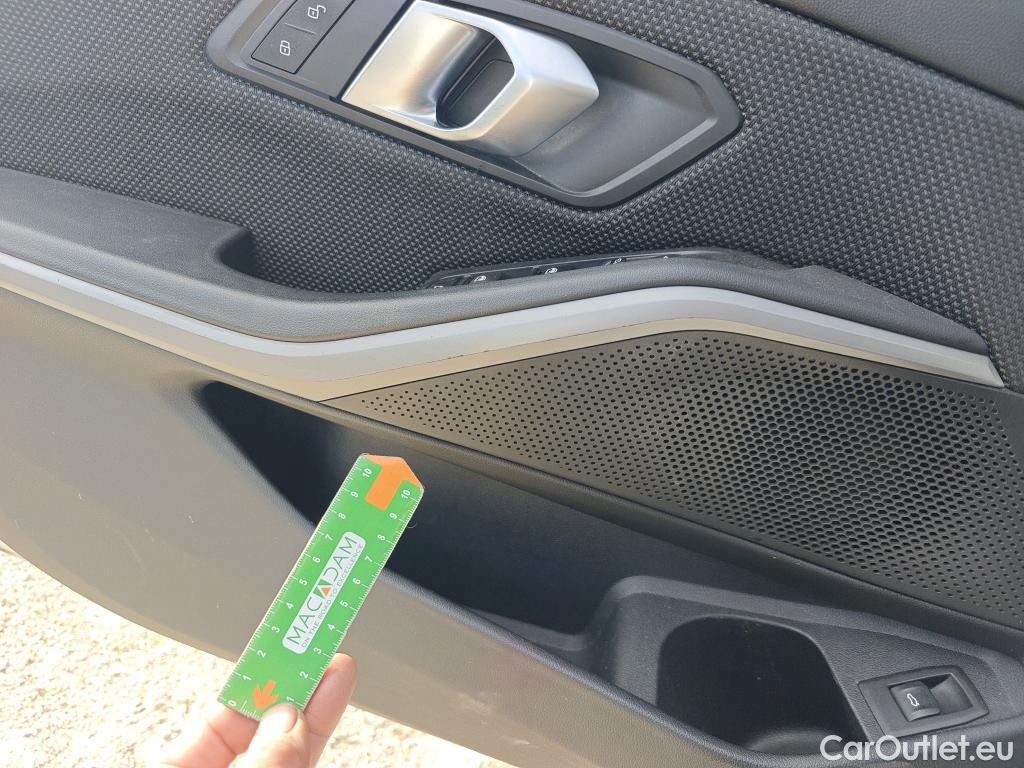  Bmw  Serie 3 BMW  / 2015 / 5P / familiar 330d Touring #14