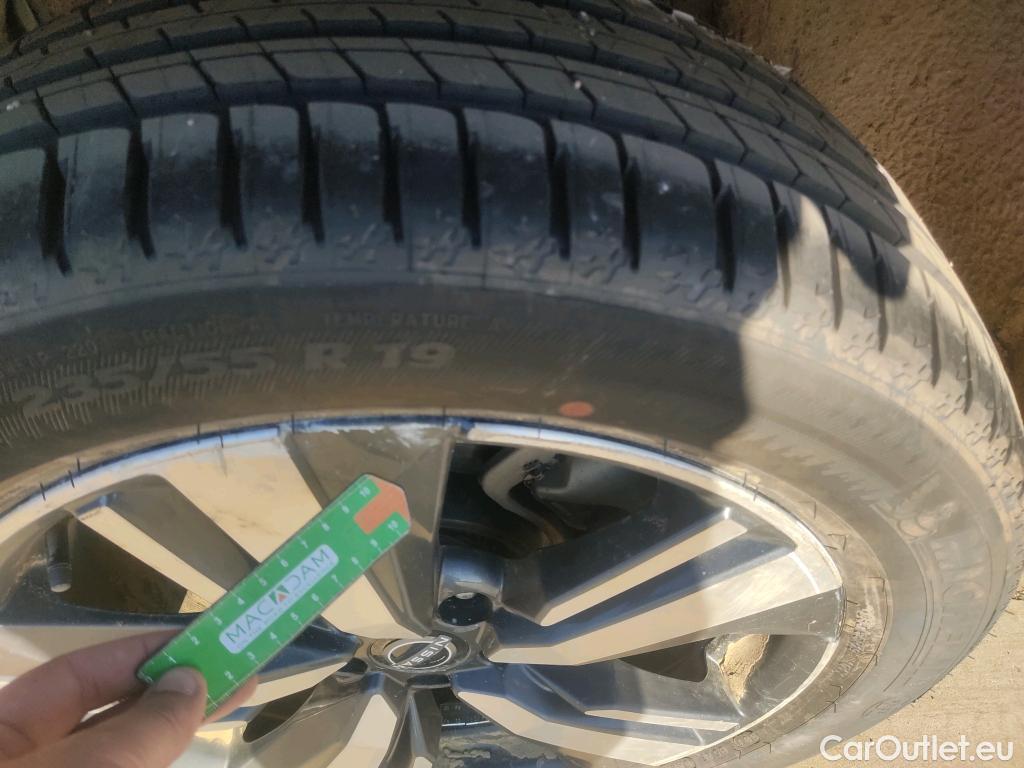  Land Rover  Discovery NISSAN X-TRAIL / 2022 / 5P / crossover 5pl 1.5 e-4ORCE 158kW 4x4 A/T Tekna #2