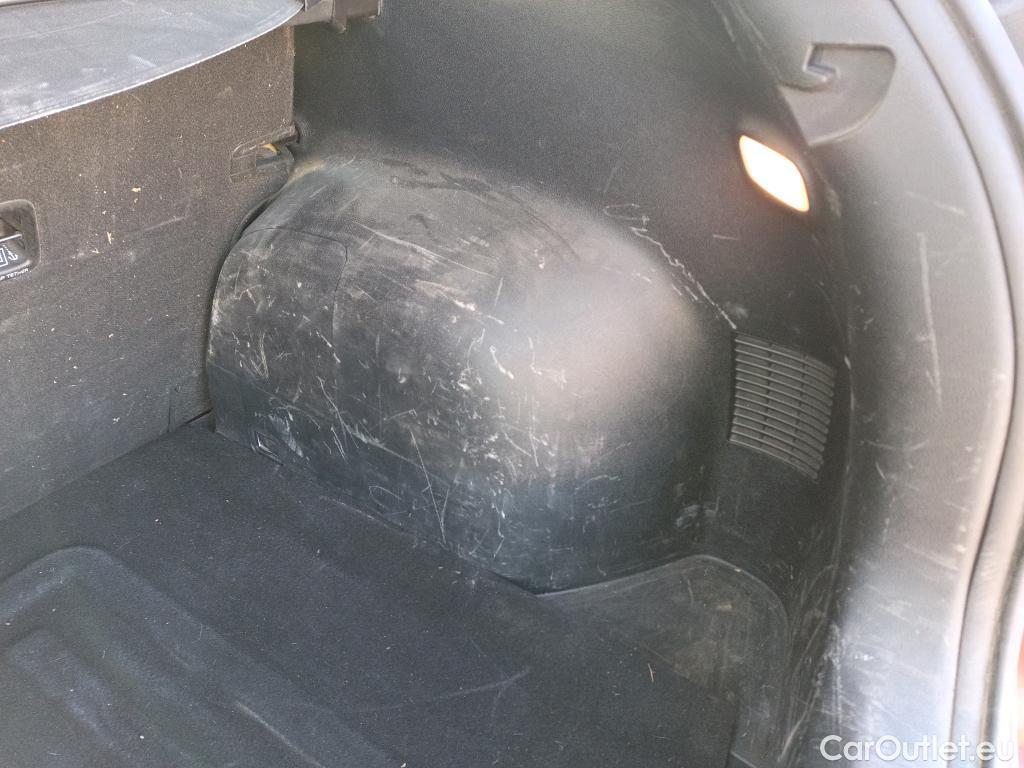  KIA  Niro KIA  / 2019 / 5P / crossover 1.6 GDi HEV 104kW (141CV) Drive #37