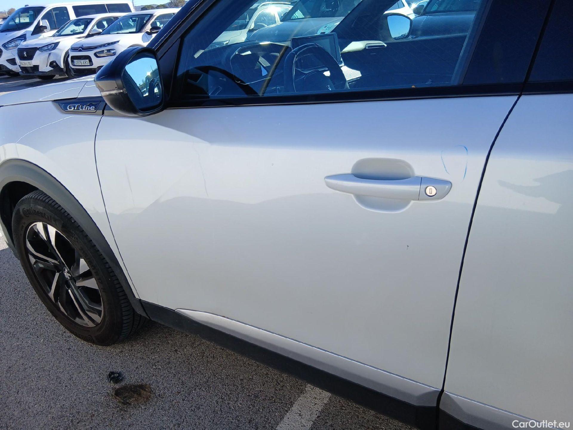  Peugeot  2008 PEUGEOT  / 2019 / 5P / todoterreno GT Line Puretech 130 S&S EAT8 #11