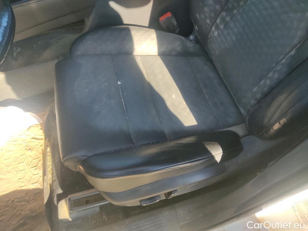  Land Rover  Discovery NISSAN X-TRAIL / 2022 / 5P / crossover 5pl 1.5 e-4ORCE 158kW 4x4 A/T Tekna #14