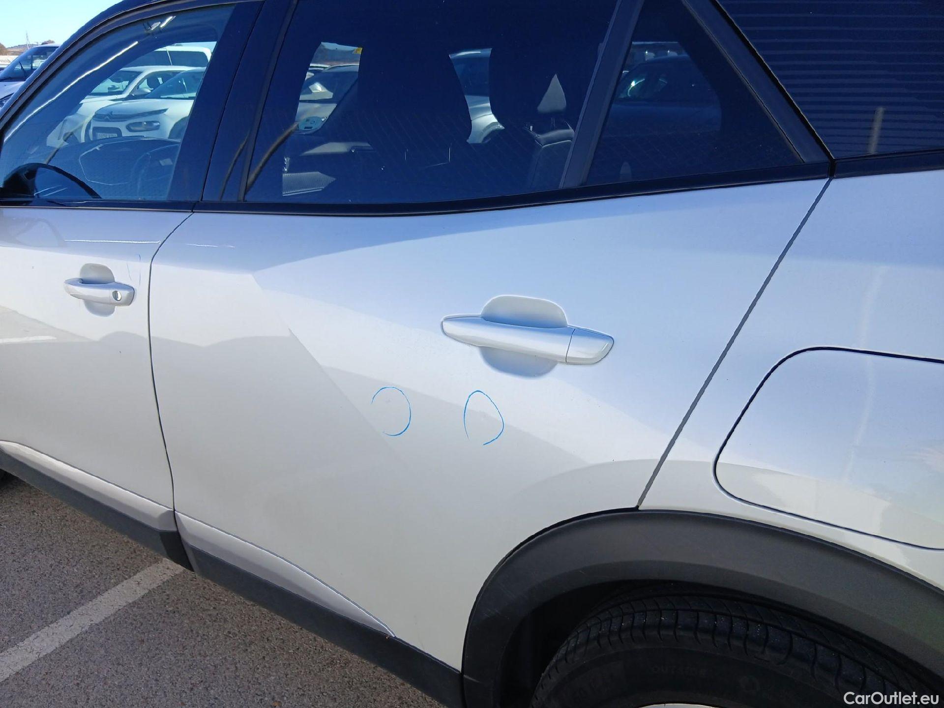  Peugeot  2008 PEUGEOT  / 2019 / 5P / todoterreno GT Line Puretech 130 S&S EAT8 #14