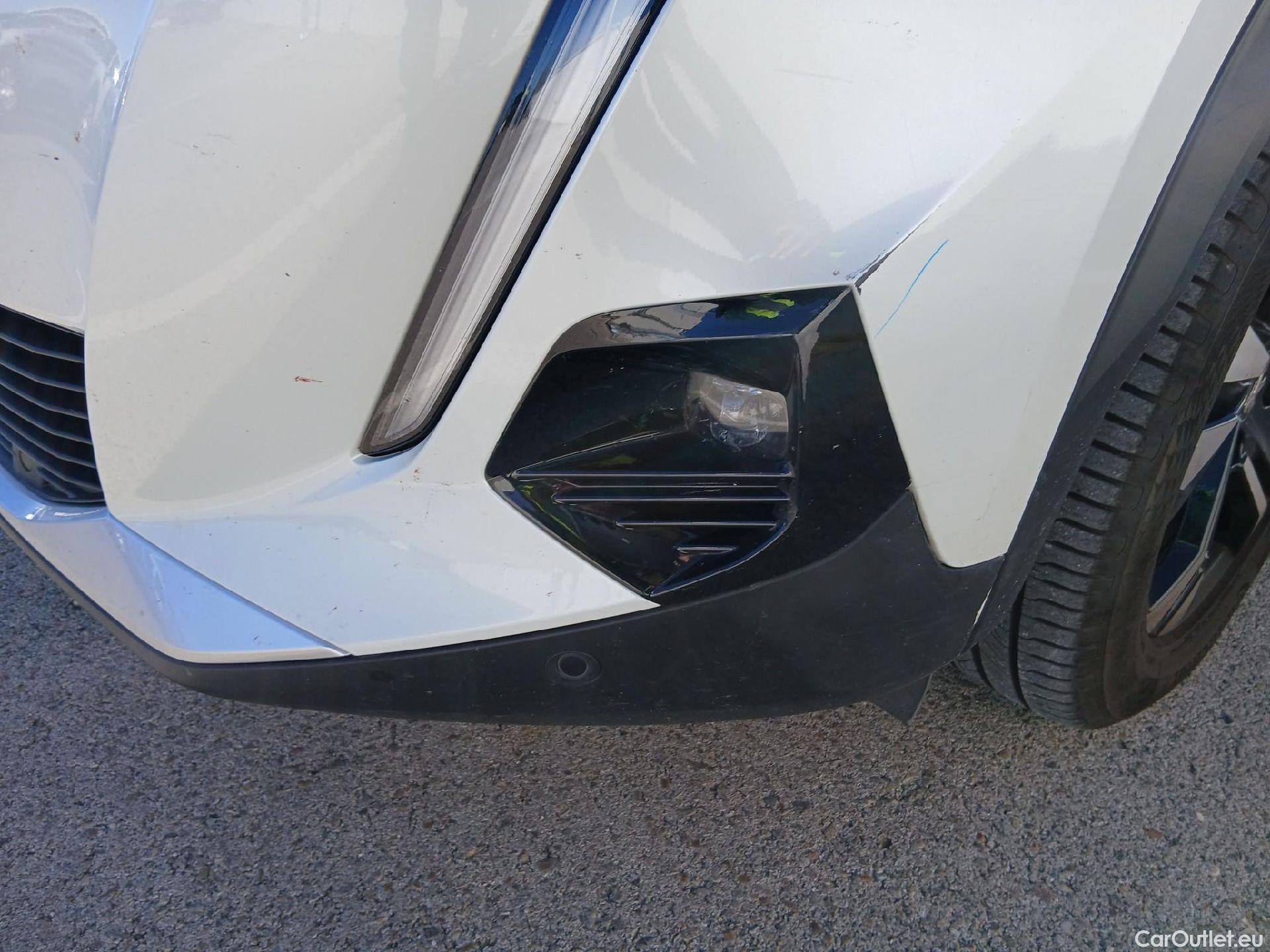  Peugeot  2008 PEUGEOT  / 2019 / 5P / todoterreno GT Line Puretech 130 S&S EAT8 #5