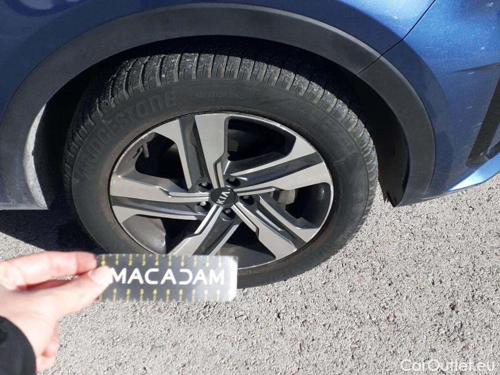  KIA  Sorento KIA  / 2020 / 5P / todoterreno 1.6 T-GDi HEV Emotion 4x2 7pl #11