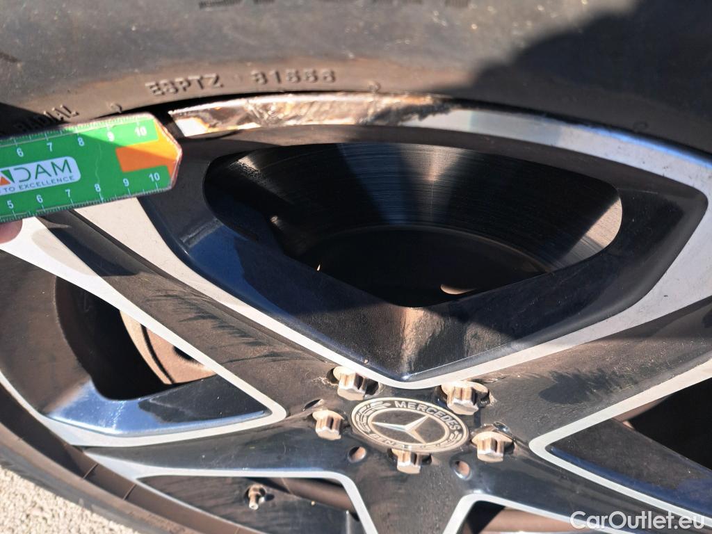  Mercedes  G-Klasee MERCEDES-BENZ GLE / 2018 / 5P / todoterreno GLE 350 de 4MATIC (Híbrido Enchufable) #2