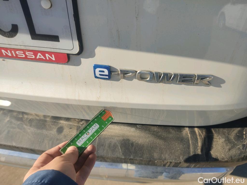  Land Rover  Discovery NISSAN X-TRAIL / 2022 / 5P / crossover 5pl 1.5 e-4ORCE 158kW 4x4 A/T Tekna #35