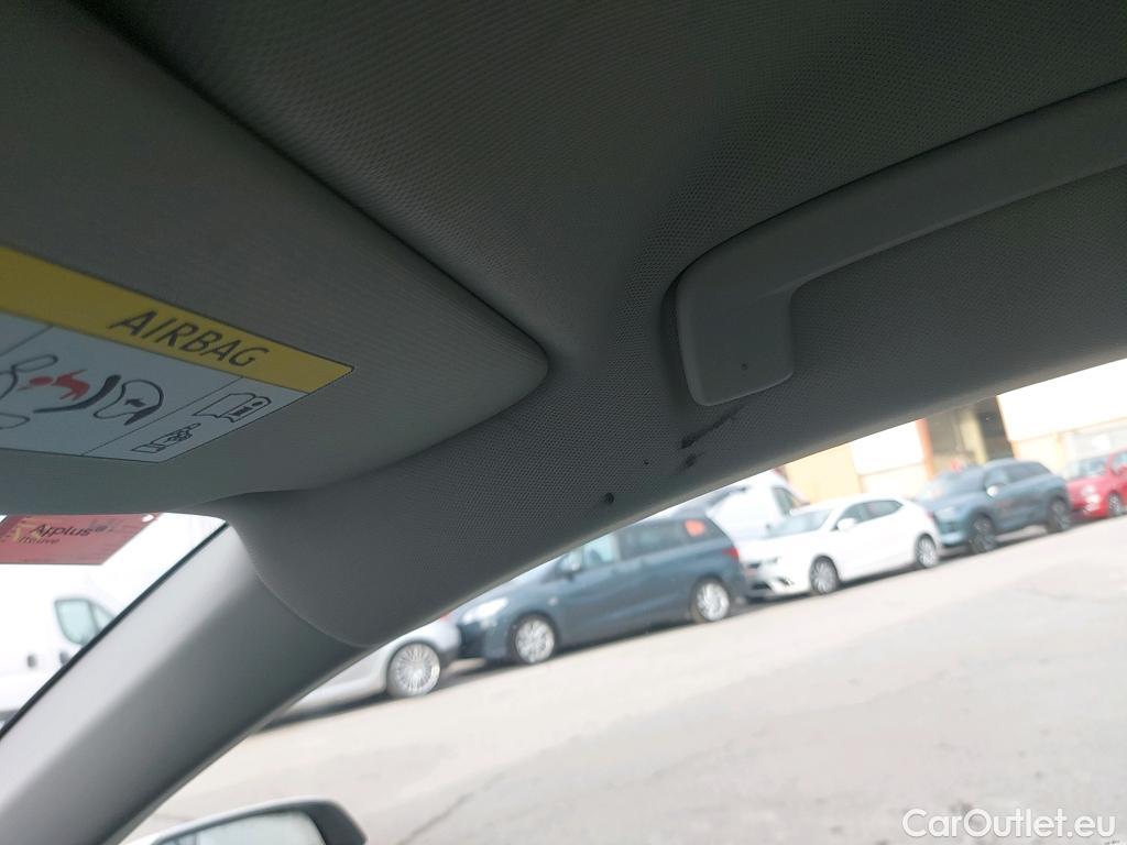  Seat  Leon SEAT Nuevo León / 2020 / 5P / familiar SP 1.5 TSI 96kW S&S Style Go(SP) #1