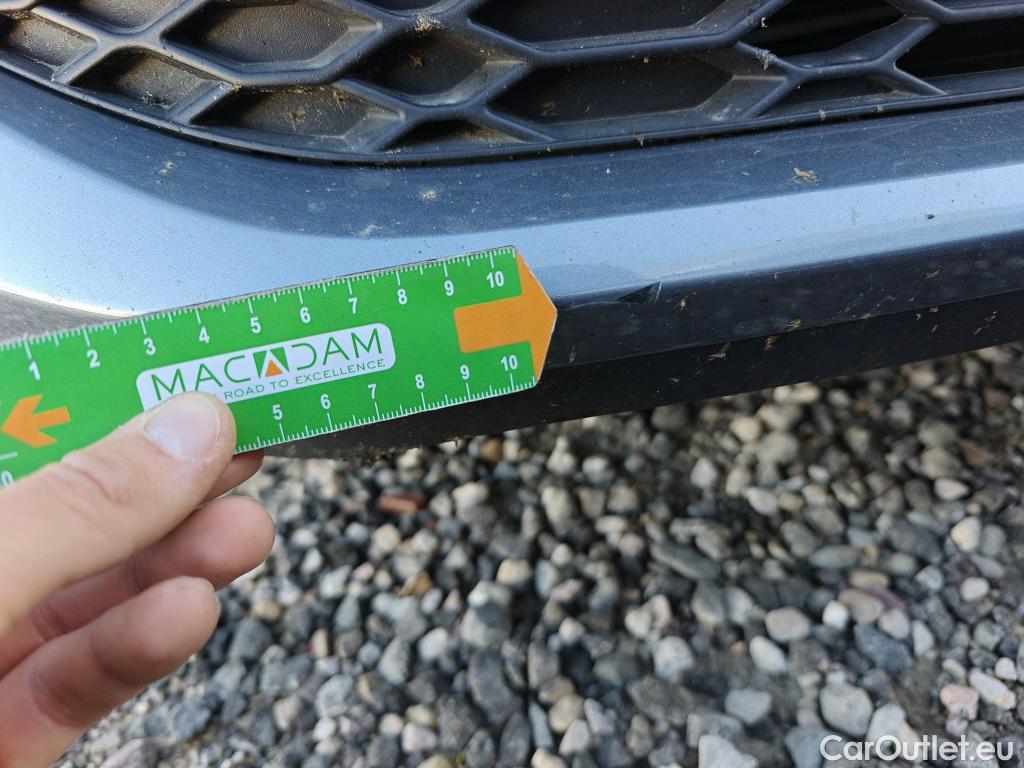  Toyota  C-HR TOYOTA  / 2019 / 5P / todoterreno 2.0 180H Advance #22