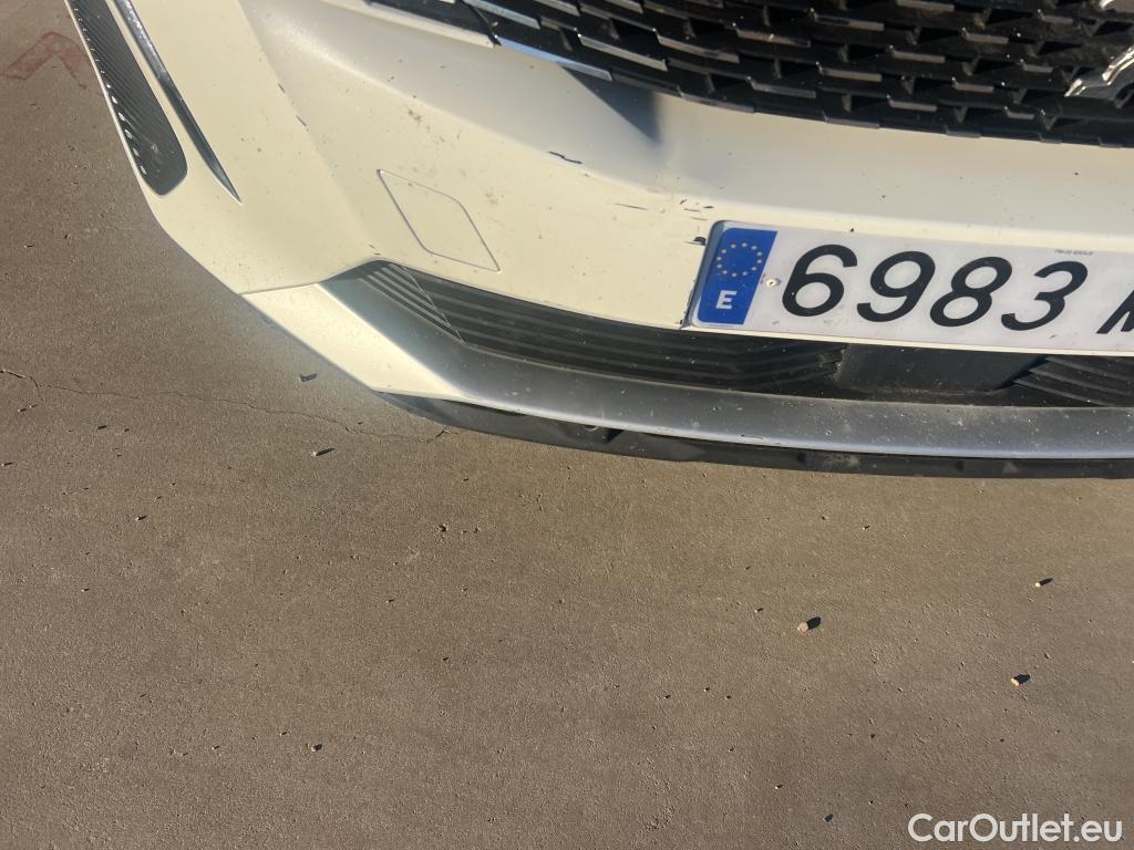  Peugeot  5008  Allure Pack 1.5 HDi 130CV AT8 7 Plazas E6d #16