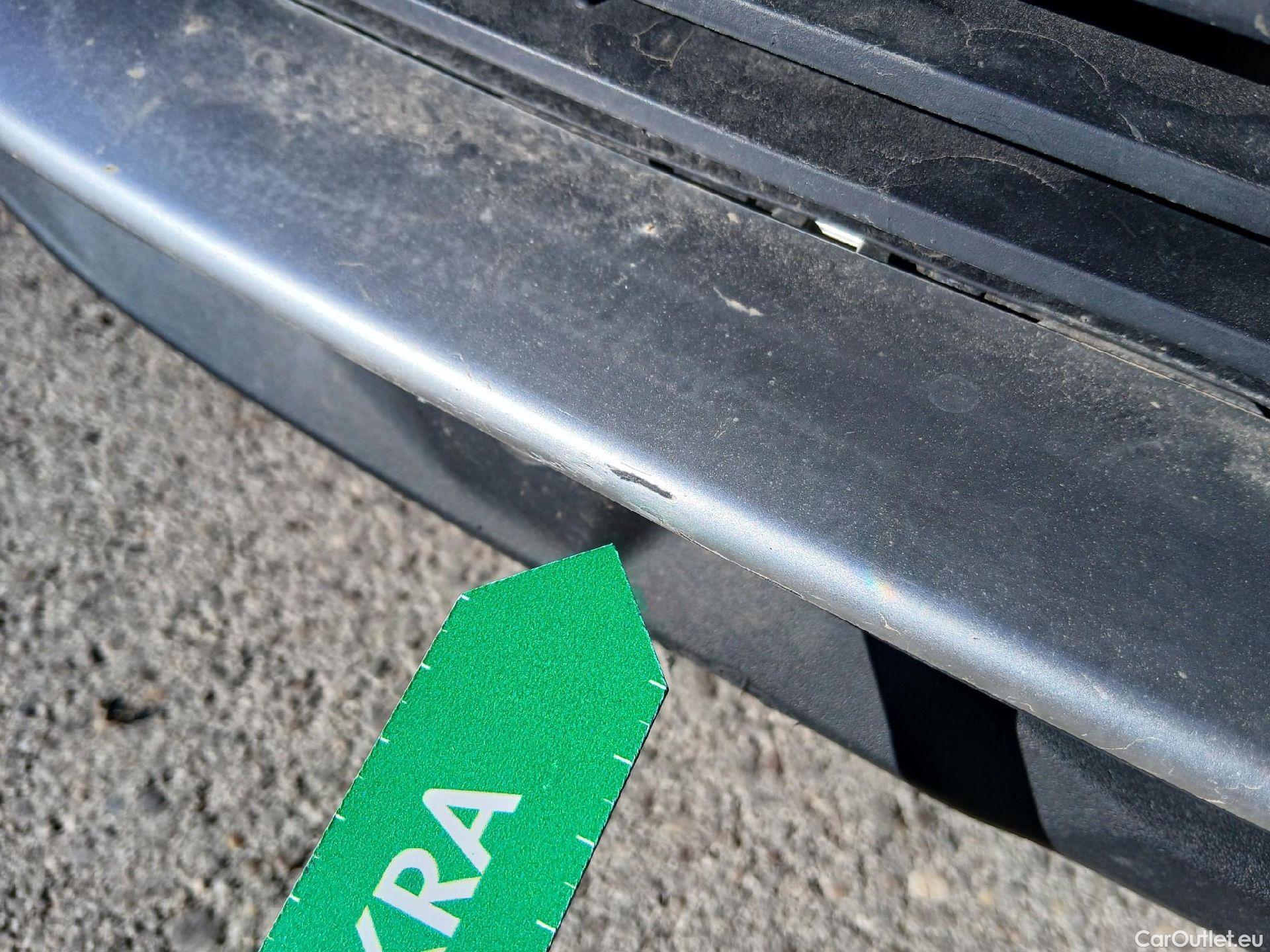  Peugeot  3008 PEUGEOT  / 2020 / 5P / todoterreno 1.5 BlueHDi 96kW (130CV) S&S Allure EAT8 #9