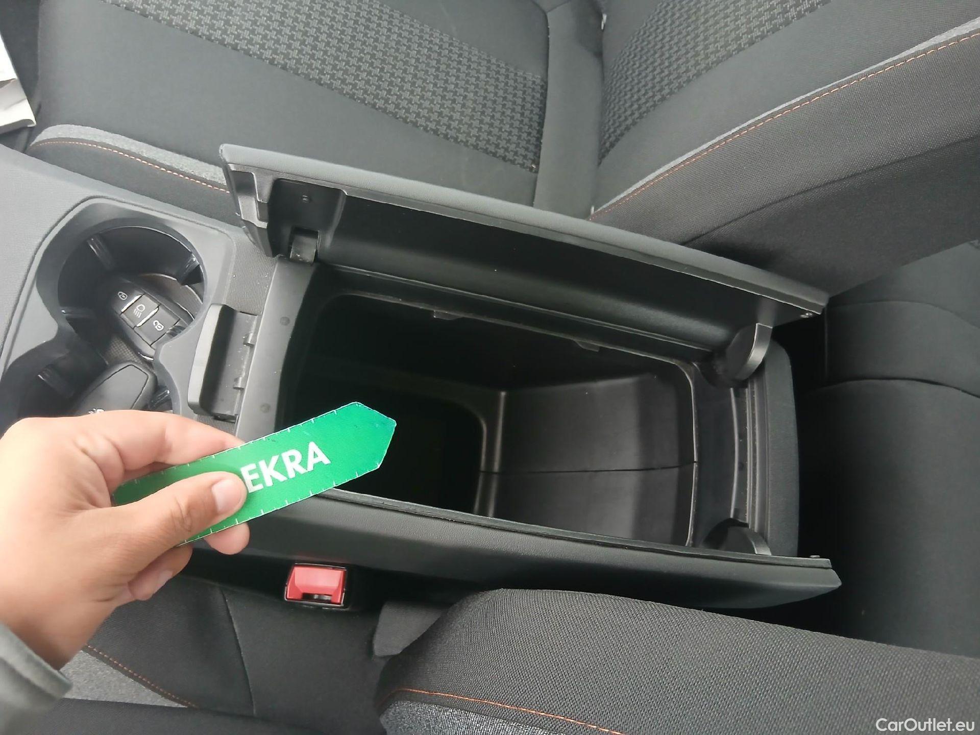  Peugeot  3008 PEUGEOT  / 2020 / 5P / todoterreno 1.5 BlueHDi 96kW (130CV) S&S Active Pack (AC4) #5