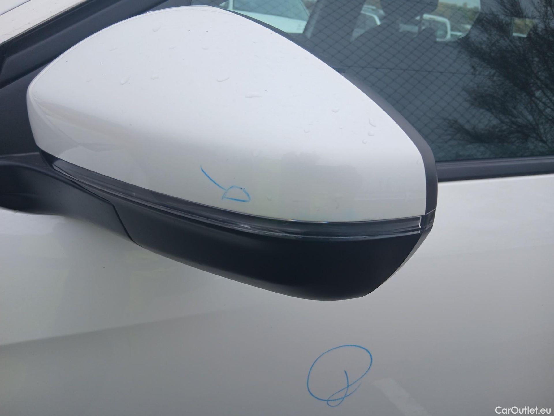  Peugeot  3008 PEUGEOT  / 2020 / 5P / todoterreno 1.5 BlueHDi 96kW (130CV) S&S Active Pack (AC4) #20