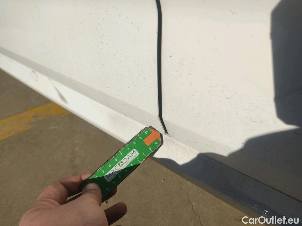  Skoda  KAMIQ SKODA  1.0 TSI 81kW (110CV) DSG Ambition (CX) #17