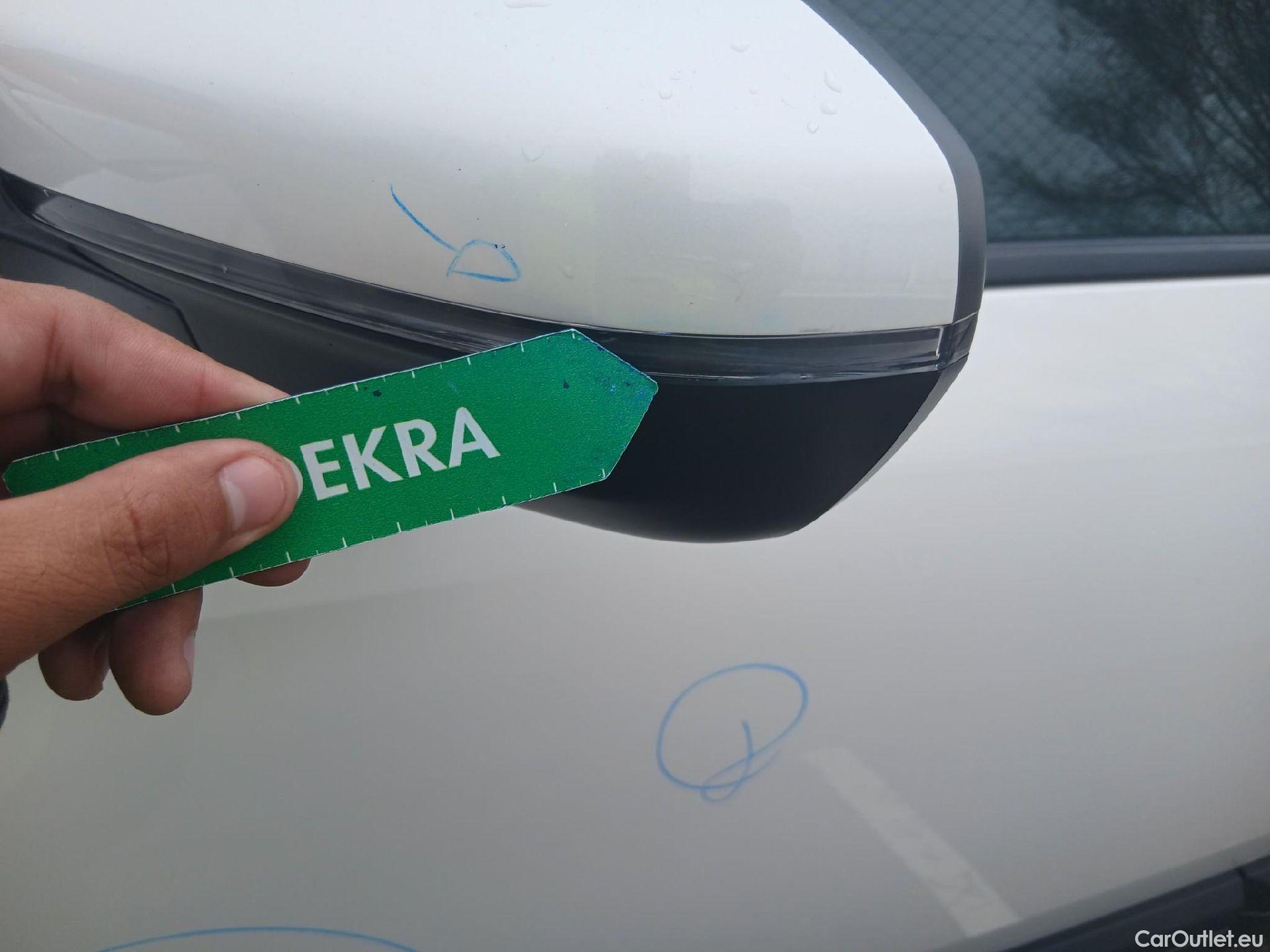  Peugeot  3008 PEUGEOT  / 2020 / 5P / todoterreno 1.5 BlueHDi 96kW (130CV) S&S Active Pack (AC4) #21