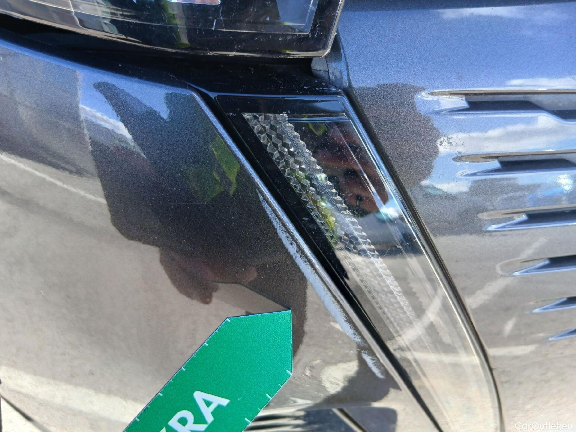  Peugeot  3008 PEUGEOT  / 2020 / 5P / todoterreno 1.5 BlueHDi 96kW (130CV) S&S Allure EAT8 #5