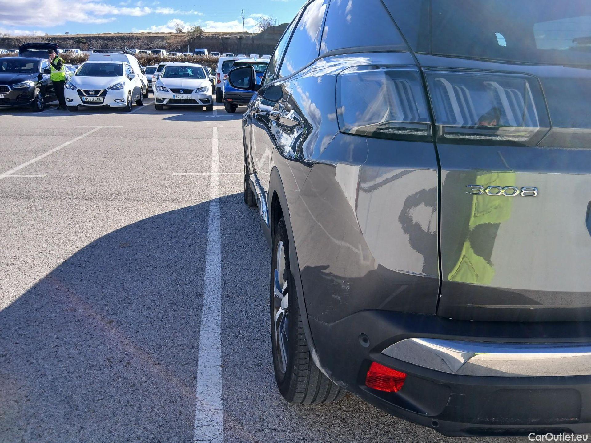  Peugeot  3008 PEUGEOT  / 2020 / 5P / todoterreno 1.5 BlueHDi 96kW (130CV) S&S Allure EAT8 #27