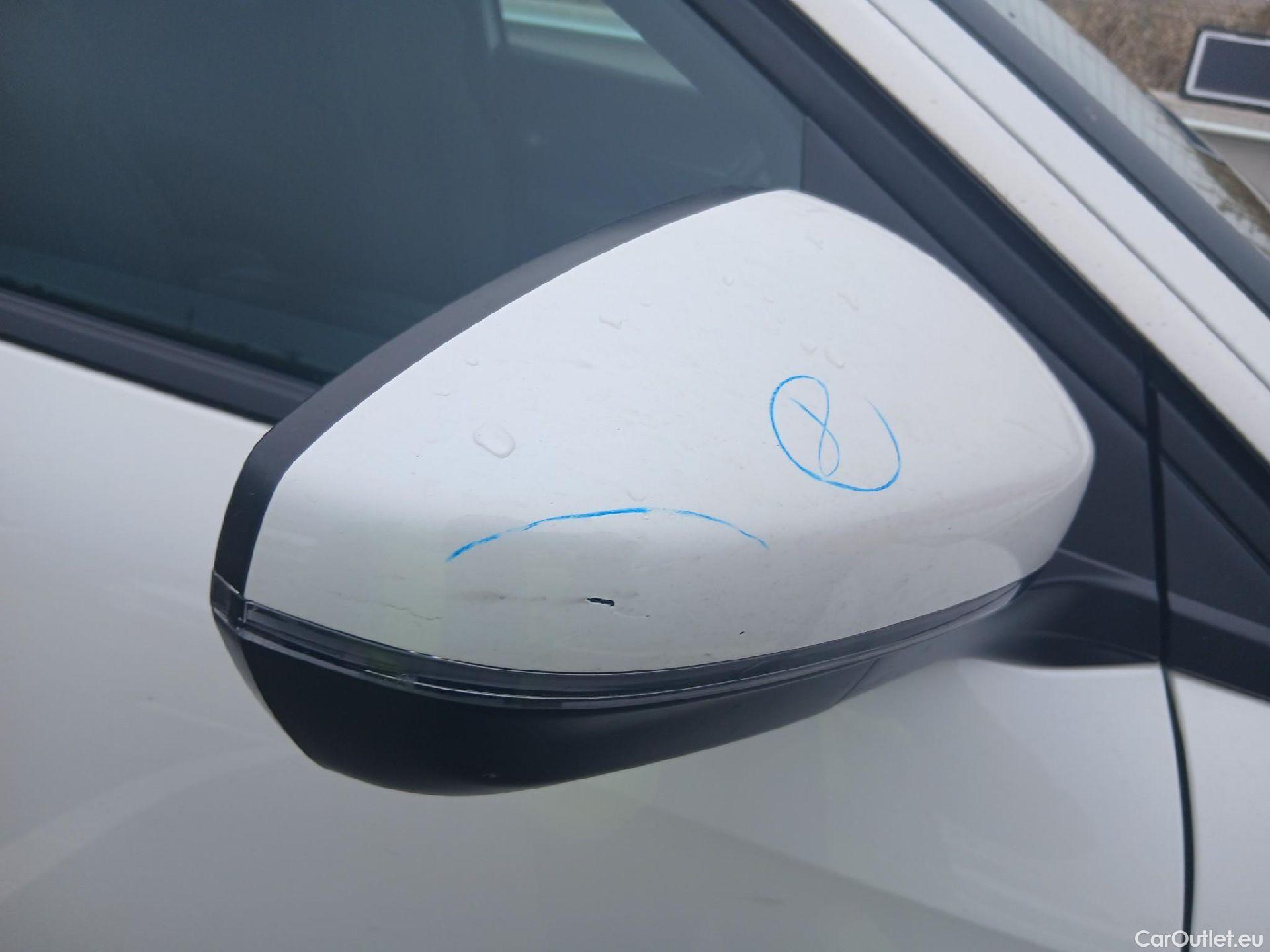  Peugeot  3008 PEUGEOT  / 2020 / 5P / todoterreno 1.5 BlueHDi 96kW (130CV) S&S Active Pack (AC4) #35