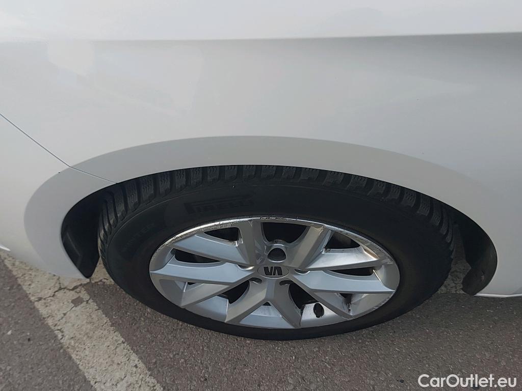  Seat  Leon SEAT Nuevo León / 2020 / 5P / familiar SP 1.5 TSI 96kW S&S Style Go(SP) #9