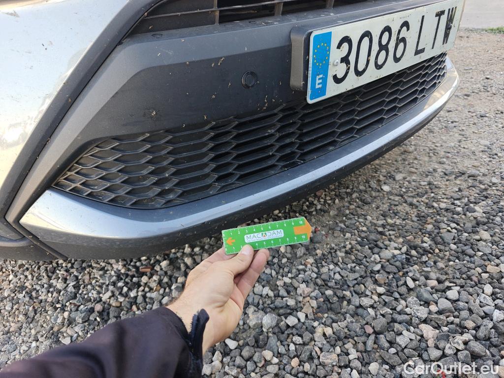  Toyota  C-HR TOYOTA  / 2019 / 5P / todoterreno 2.0 180H Advance #21