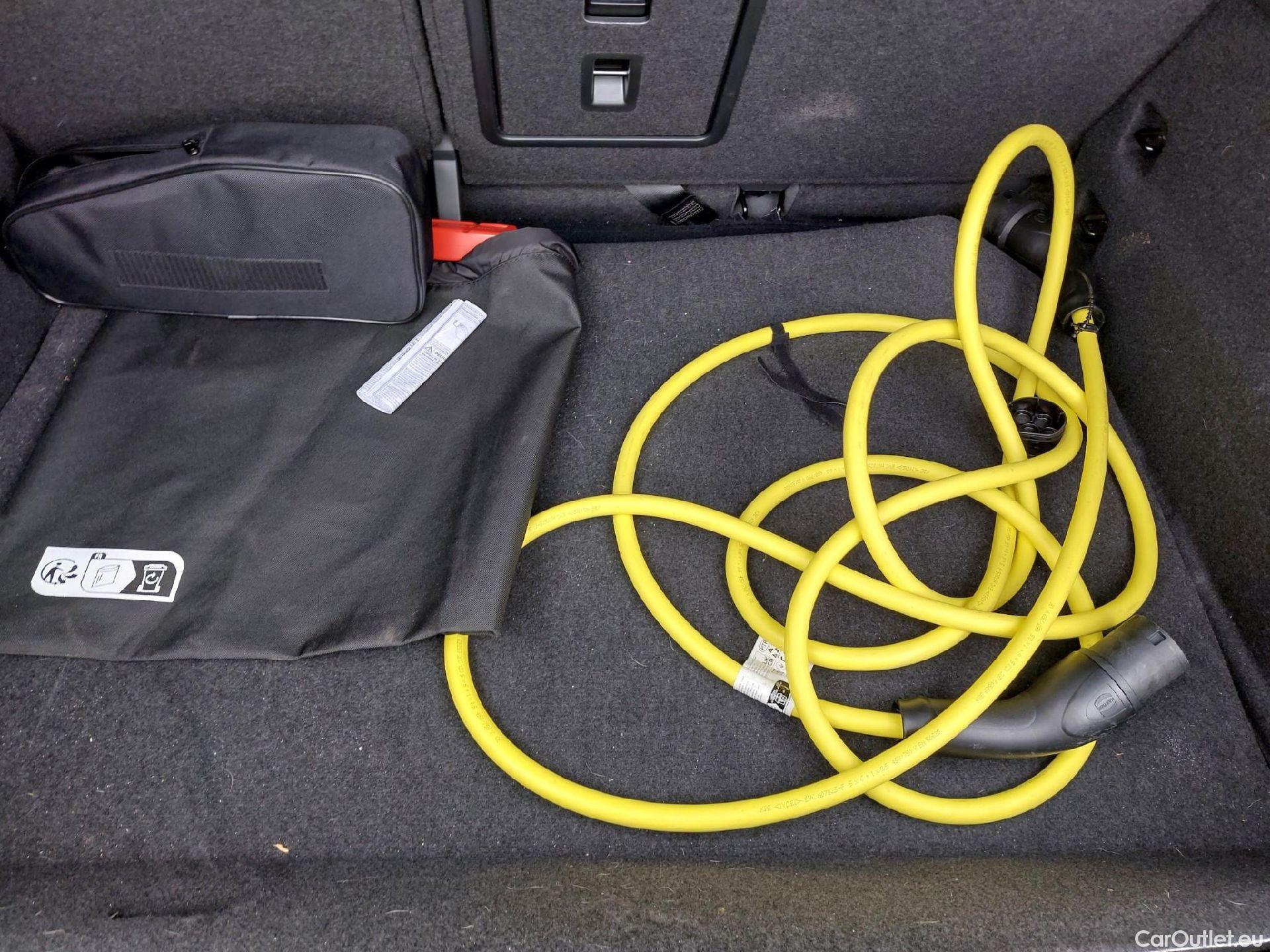  Volkswagen  ID.3  150 kW Pro 205CV #10