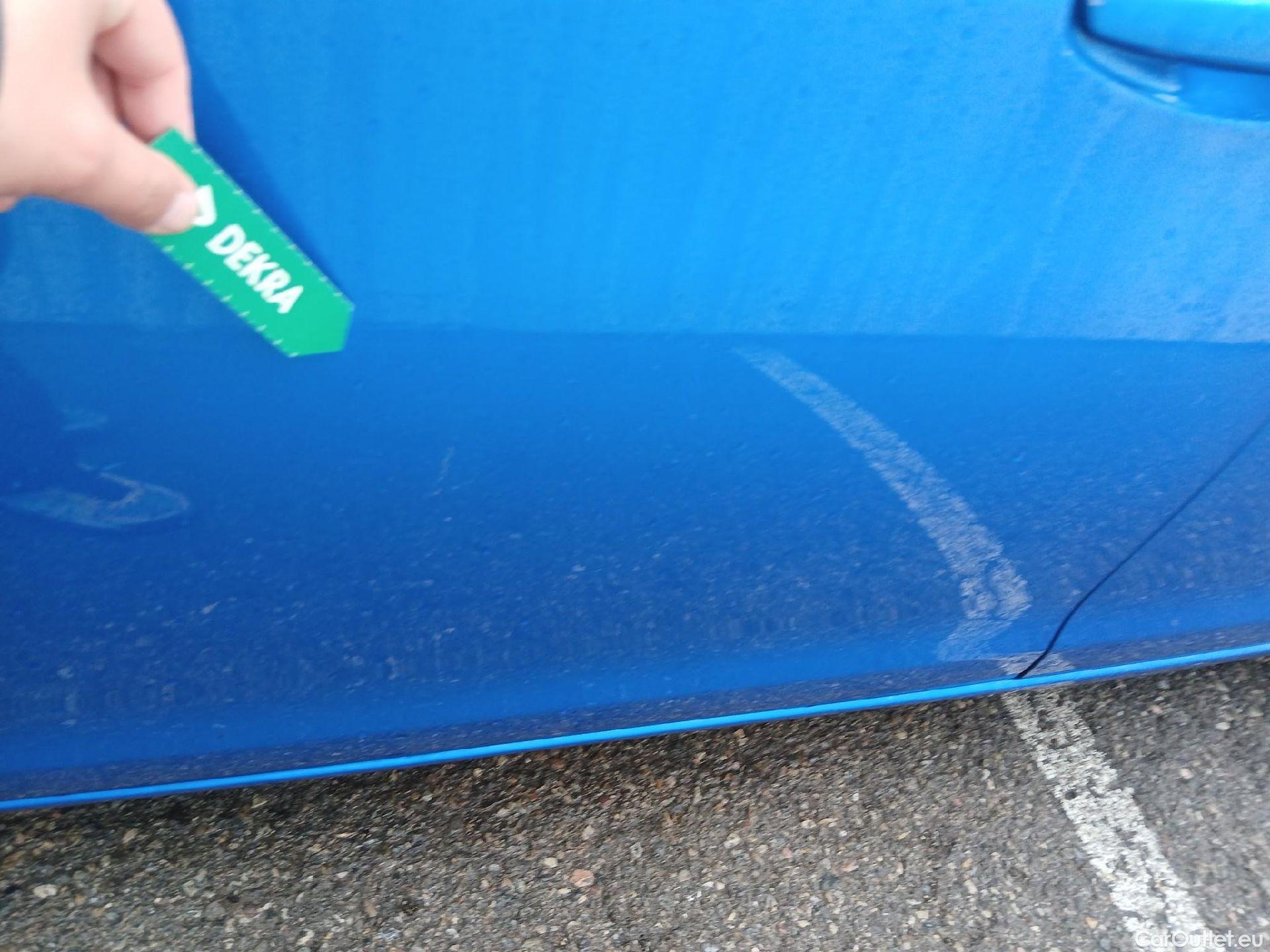  Peugeot  308 PEUGEOT  / 2017 / 5P / familiar SW Active Pack BlueHDi 130 S&S #25