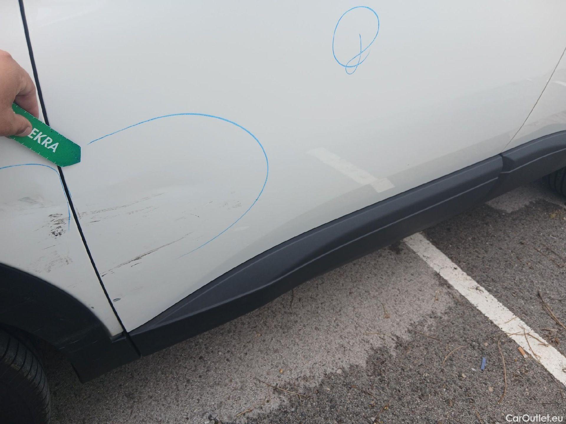  Peugeot  3008 PEUGEOT  / 2020 / 5P / todoterreno 1.5 BlueHDi 96kW (130CV) S&S Active Pack (AC4) #19