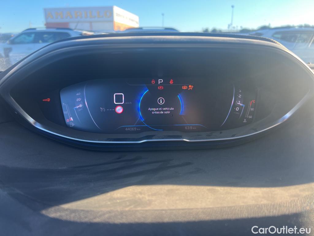  Peugeot  5008  Allure Pack 1.5 HDi 130CV AT8 7 Plazas E6d #23